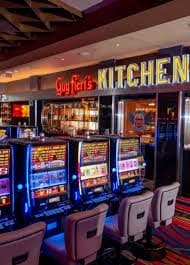 Football live comparison with sports and casino-style entertainment topics